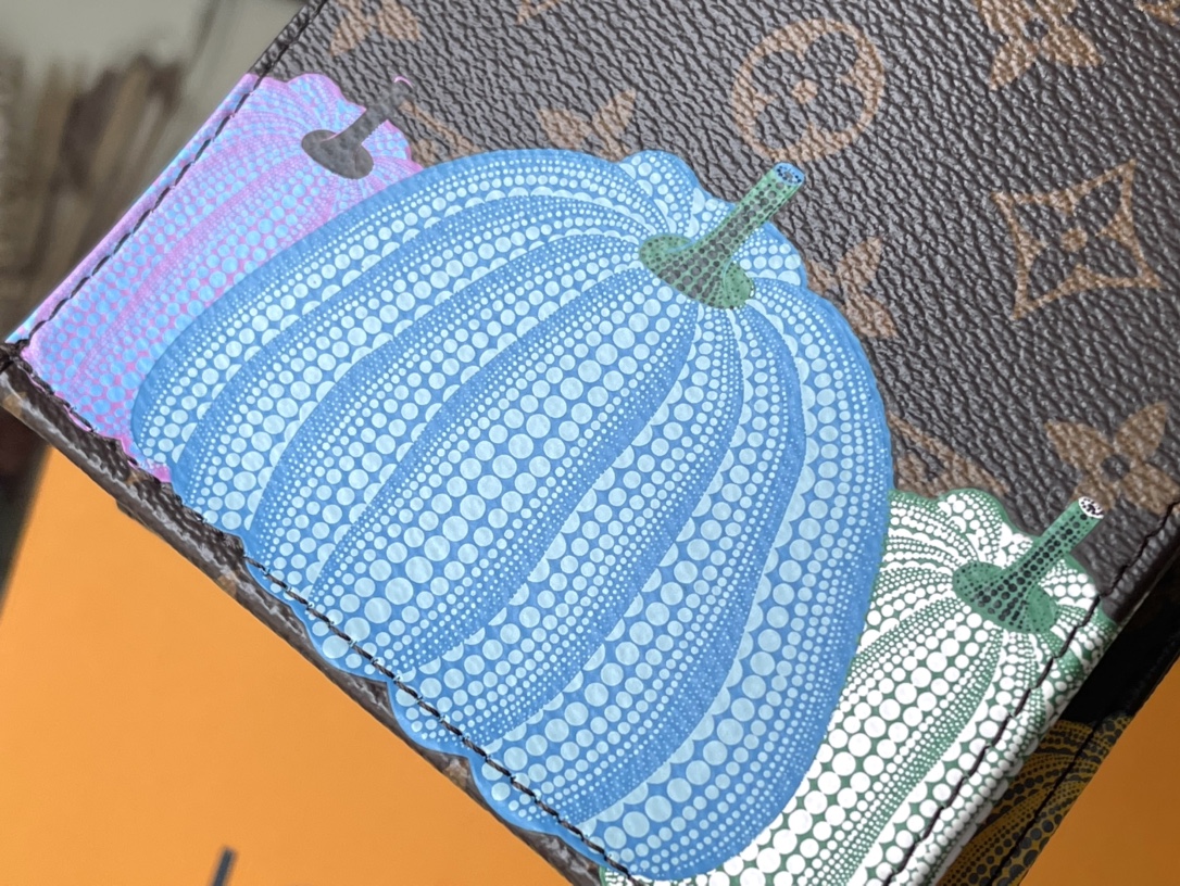 𝐋𝐎𝐔𝐈𝐒 𝐕𝐔𝐈𝐓𝐓𝐎𝐍 M82112 LV x YK PETIT SAC PLAT Bag