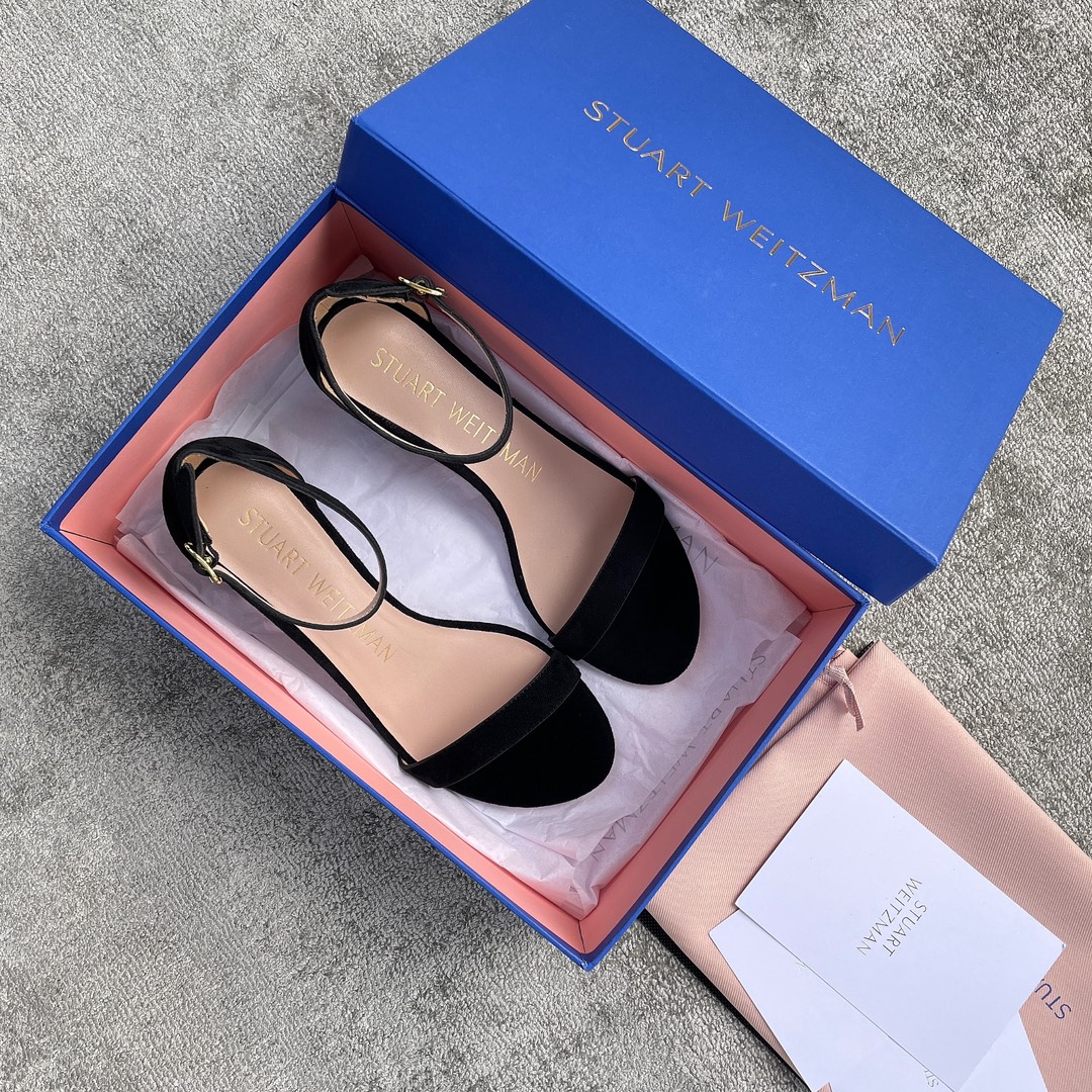Stuar*t weitzma*n sandals
