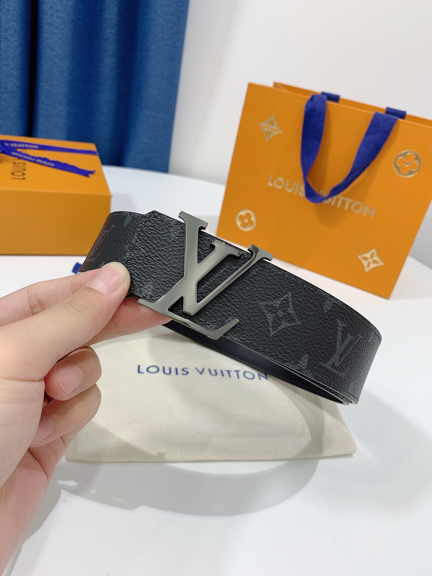 LOUIS VUITTO genuine integrated casting hardware