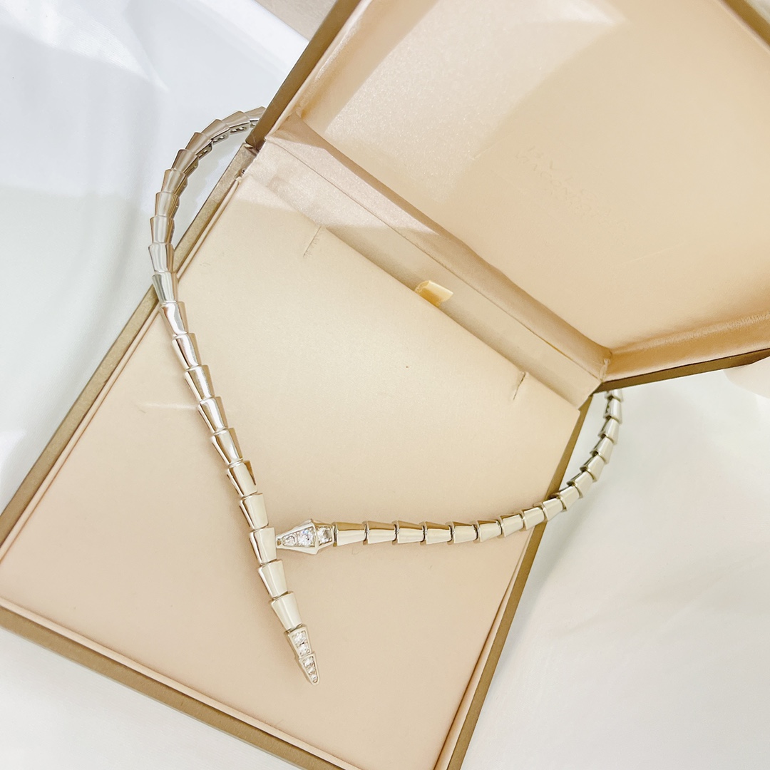 BVLGARI necklace