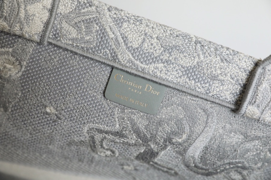 DIOR TOTE Grey embroidery