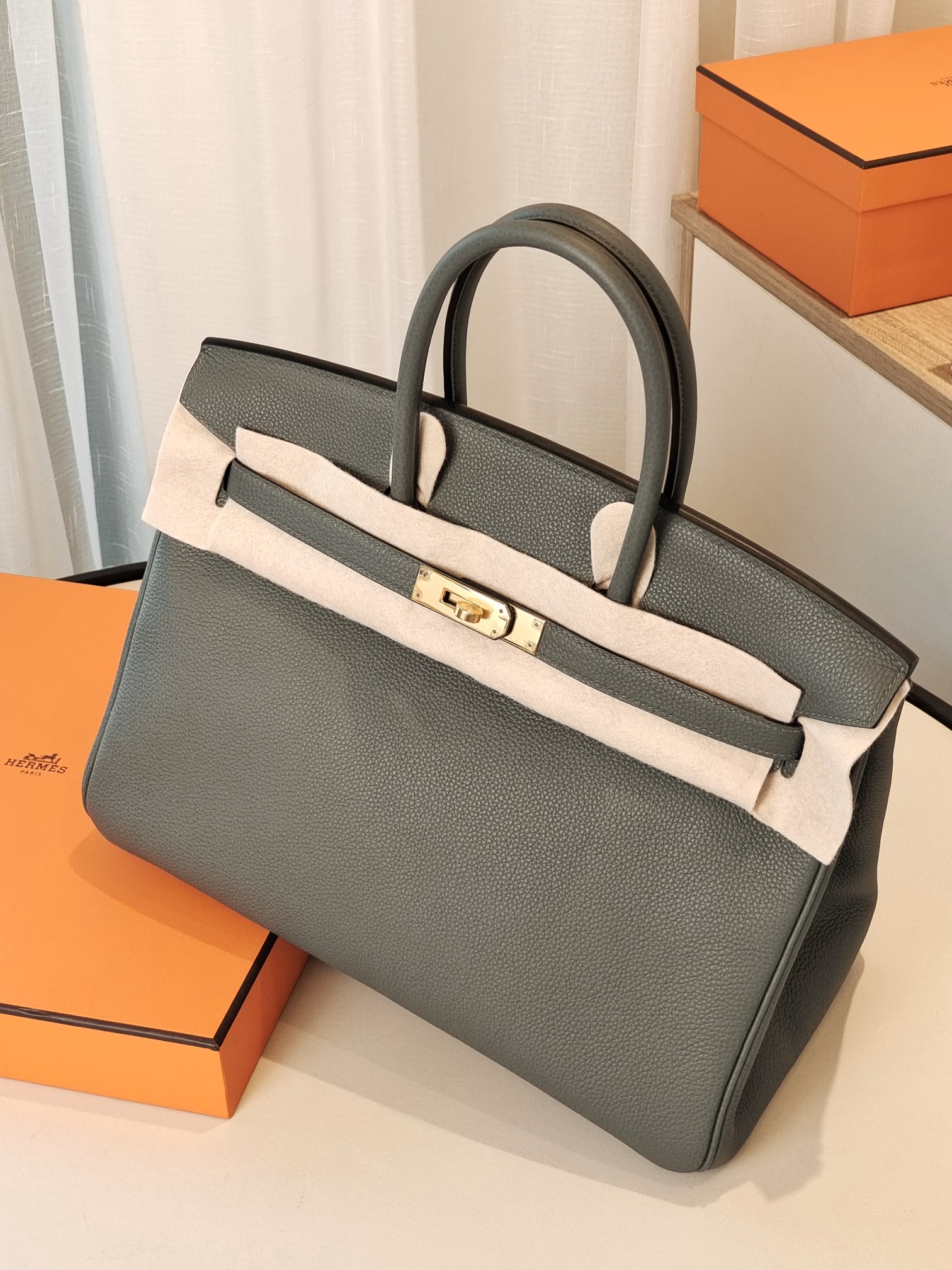 Spot Birkin35 Almond Green Togo Skin