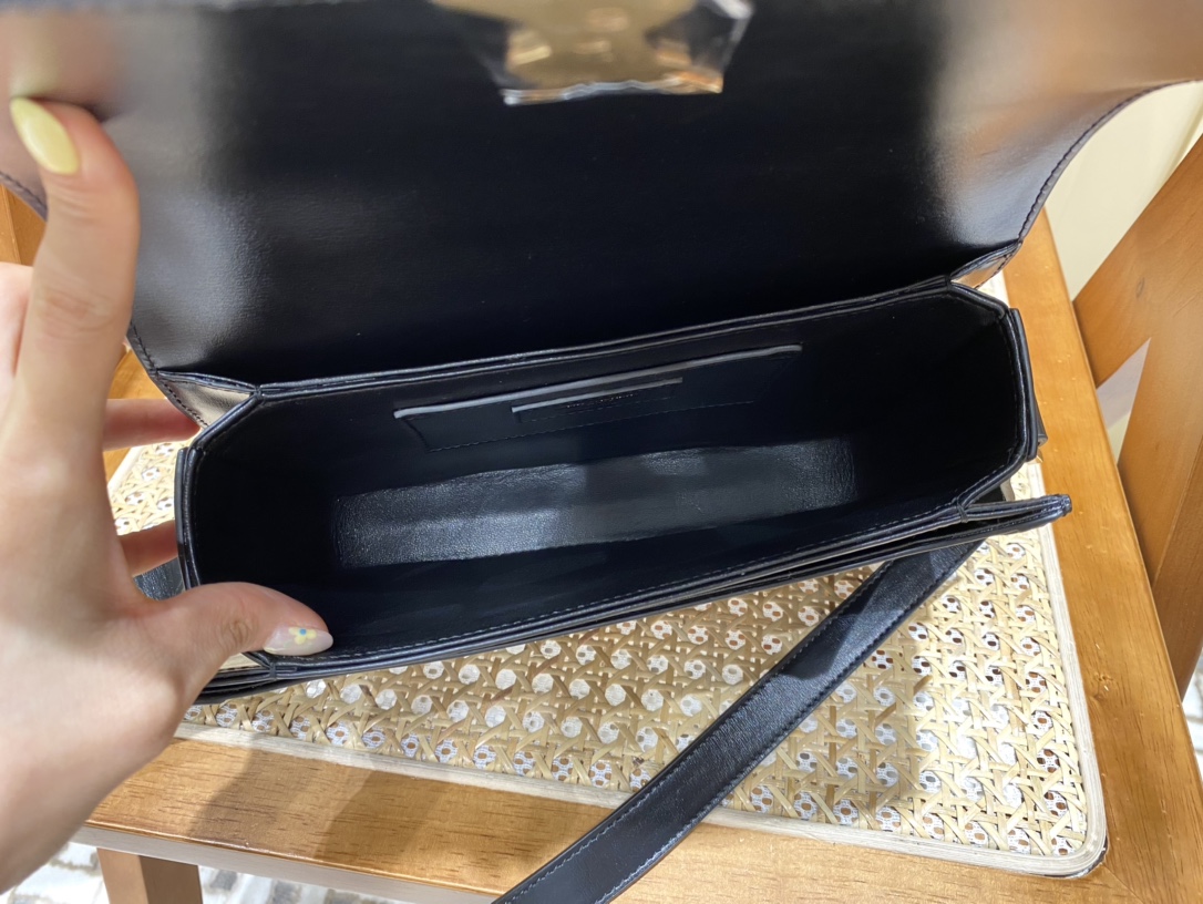 SAINT LAURENT 𝑺𝑶𝑳𝑭𝑬𝑹𝑰𝑵𝑶 𝑩𝑶𝑿 🎐.#634305