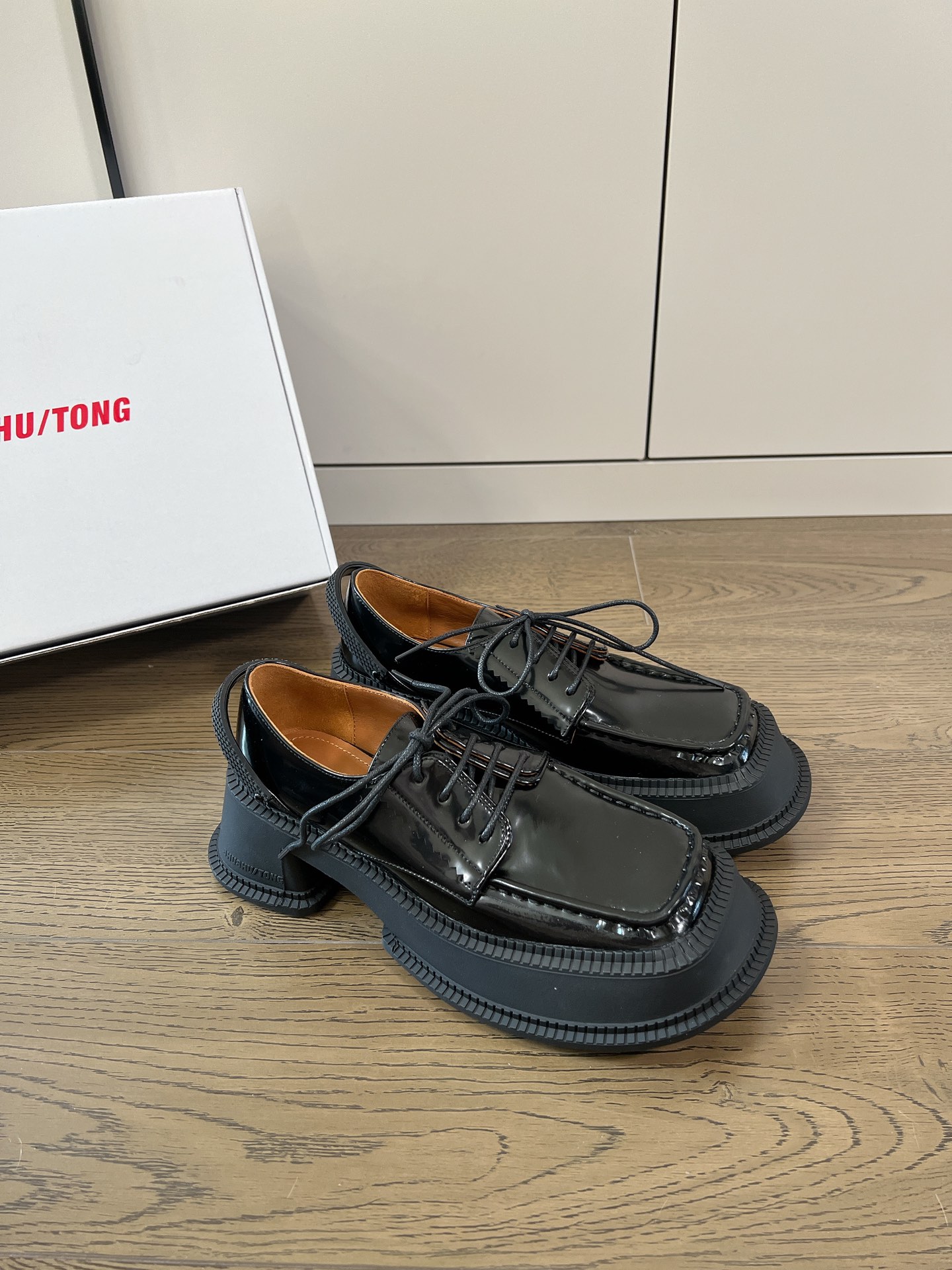 𝐒𝐇𝐔𝐒𝐇𝐔𝐓𝐎𝐍𝐆｜𝟐𝟎𝟐𝟑/𝐒𝐒 𝐧𝐞𝐰 Exclusive niche SHUSHU/TONG 23/thick-soled Mary Jane lace-up single shoes