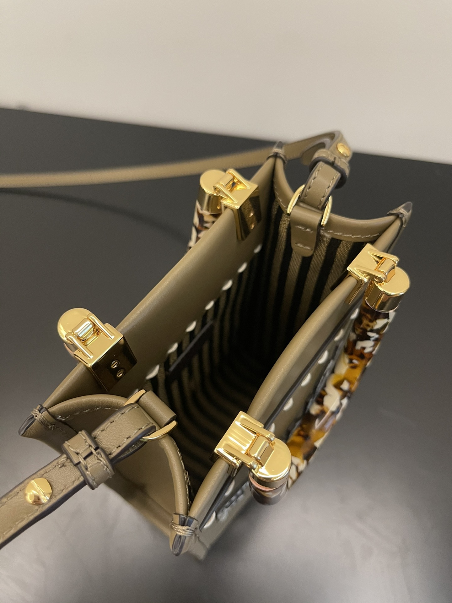 FENDI Sunshine mini tortoiseshell portable crossbody cute