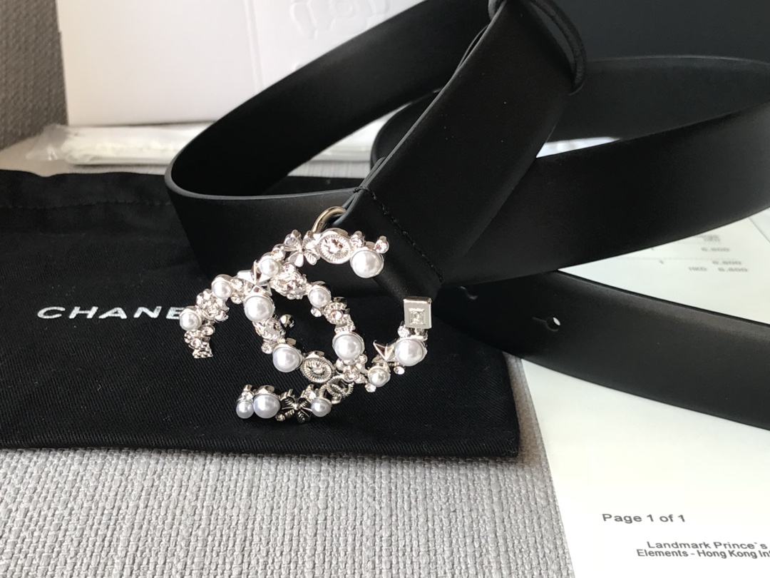 𝗖𝗛𝗔𝗡𝗘𝗟 Imported calfskin belt