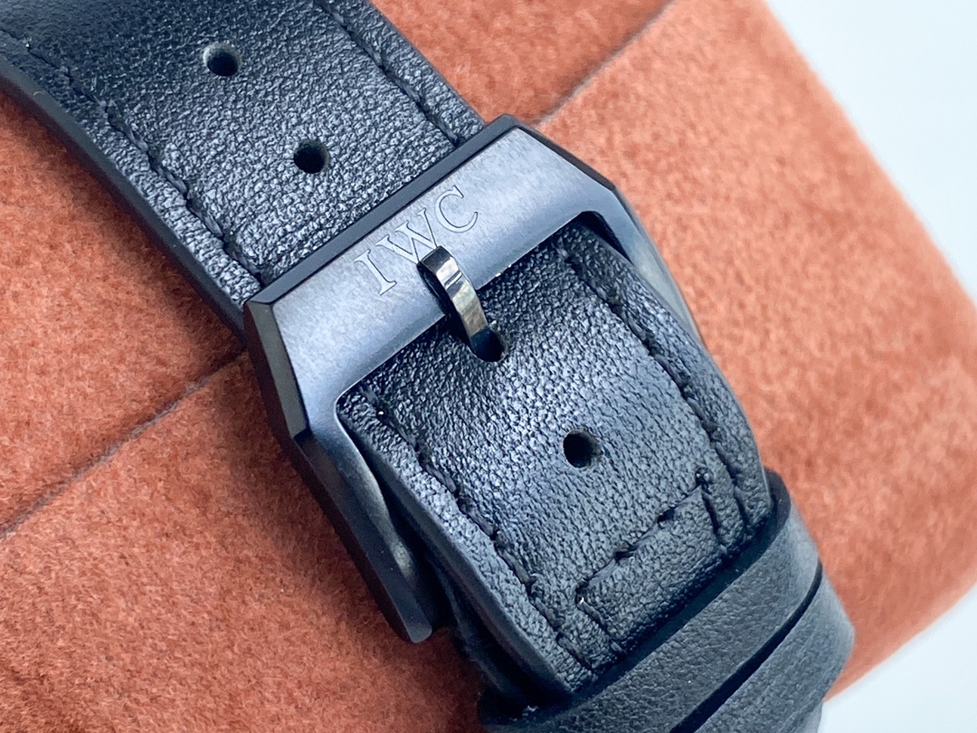 IWC- Pilot's Watch Chronograph Tribute 