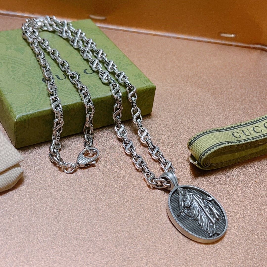 𝐆𝐮𝐜𝐜𝐢Forest of Rage Series