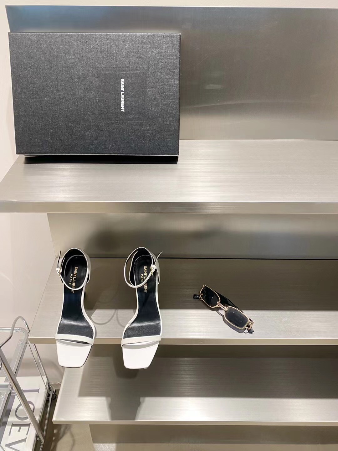 𝙎𝙖𝙞𝙣𝙩 𝙇𝙖𝙪𝙧𝙚𝙣𝙩 | 𝟐𝟎𝟐𝟏/𝐒𝐒 𝐧𝐞𝐰 YSL｜A beautiful classic Alphabet high-heeled sandals