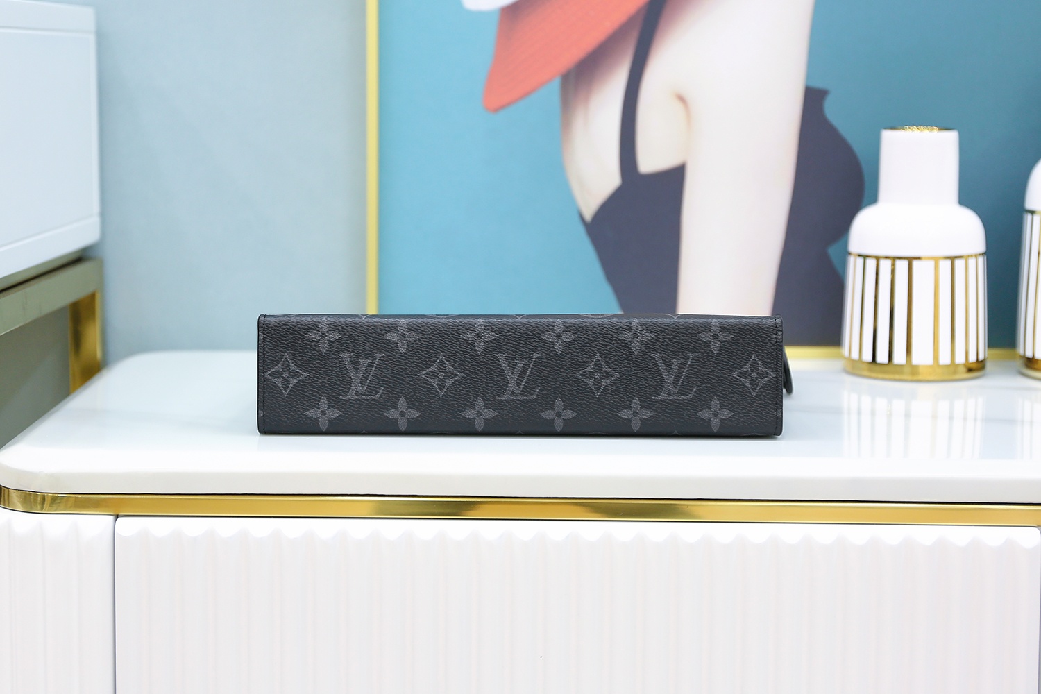 Louis Vuitton 𝙋𝙊𝘾𝙃𝙀𝙏𝙏𝙀 𝙑𝙊𝙔𝘼𝙂𝙀 French 🇫🇷 original leather M61692