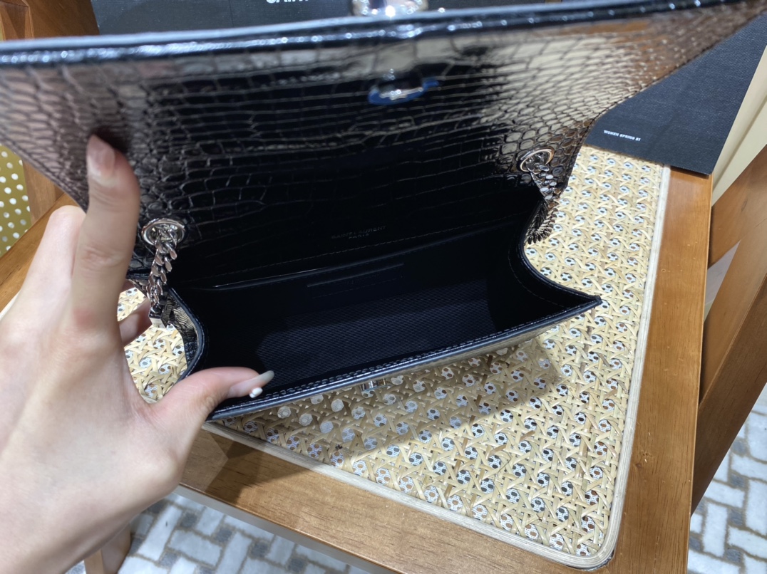 SAINT LAURENT #𝐊𝐚𝐭𝐞 20𝐜𝐦#474366 Original crocodile leather