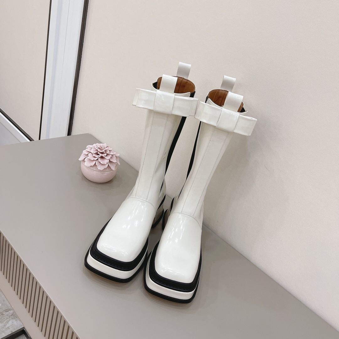 shushuton | 𝟐𝟎𝟐𝟏/𝐒𝐒 𝐧𝐞𝐰 2022 fall and winter runway show models, thick-soled square toe waterproof platform boots