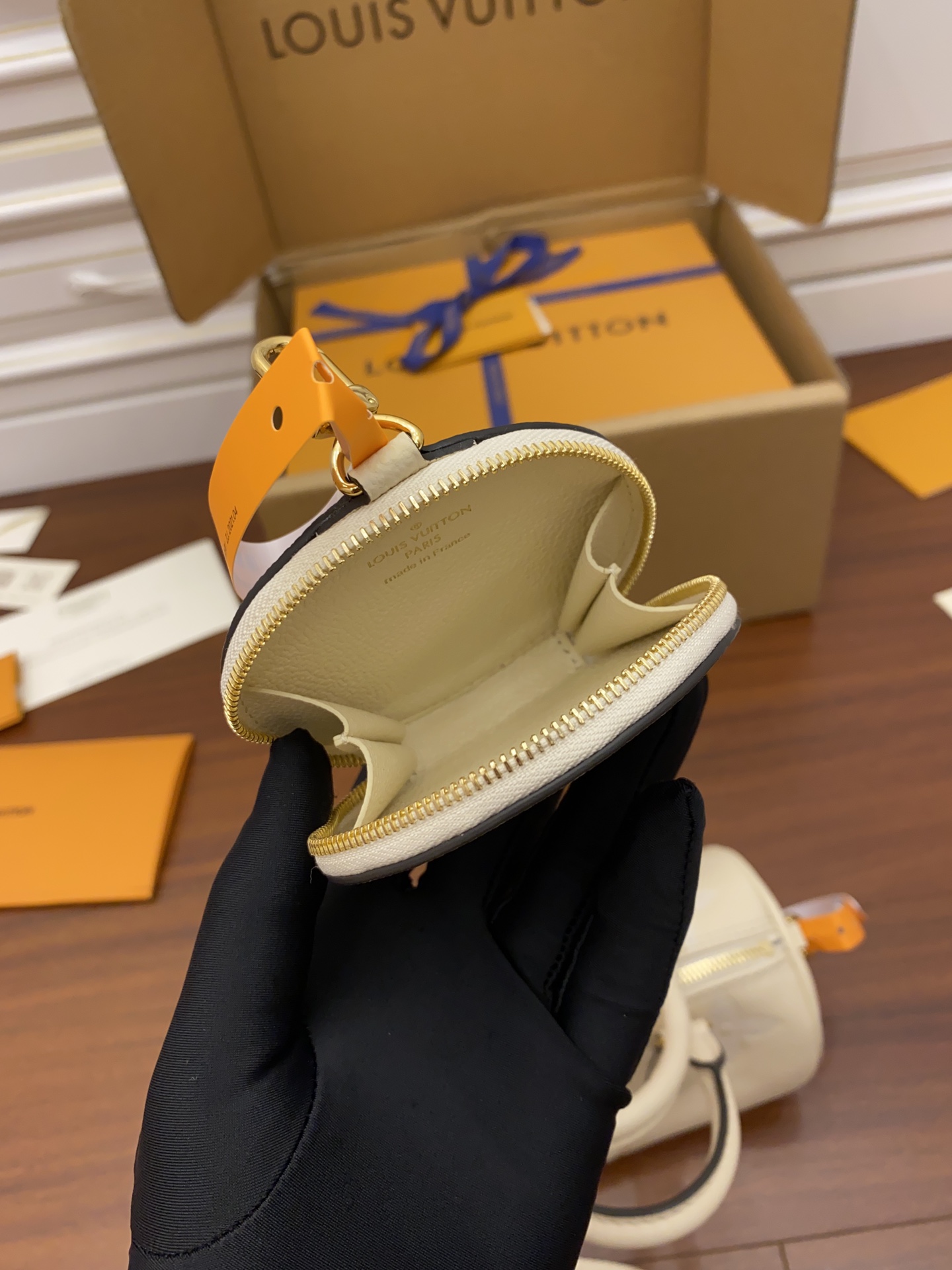 Louis Vuitton M45708