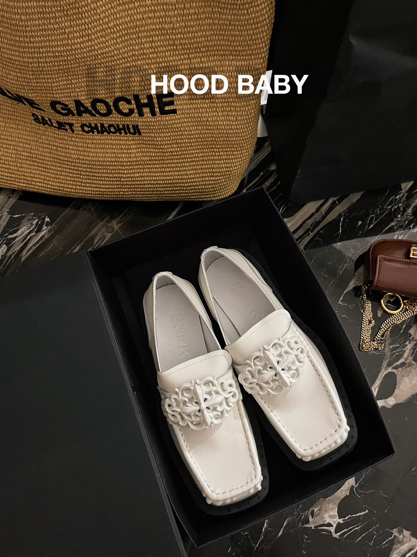 𝐒𝐌𝐅𝐊 ｜𝟐𝟎𝟐𝟐/𝐒𝐒 𝐧𝐞𝐰 GOOL GIRL can't resist the square toe Louboutins Customized cowhide upper