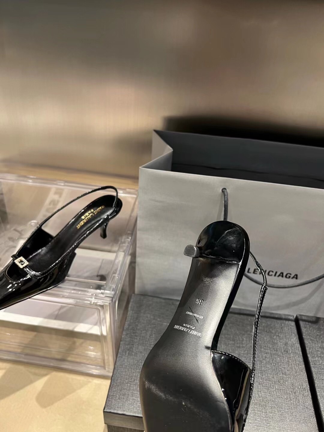 𝙎𝙖𝙞𝙣𝙩 𝙇𝙖𝙪𝙧𝙚𝙣𝙩 | 𝟐𝟎𝟐𝟐/𝐒𝐒 𝐧𝐞𝐰 YSL｜New Muller Sandals Crystal Sheepskin