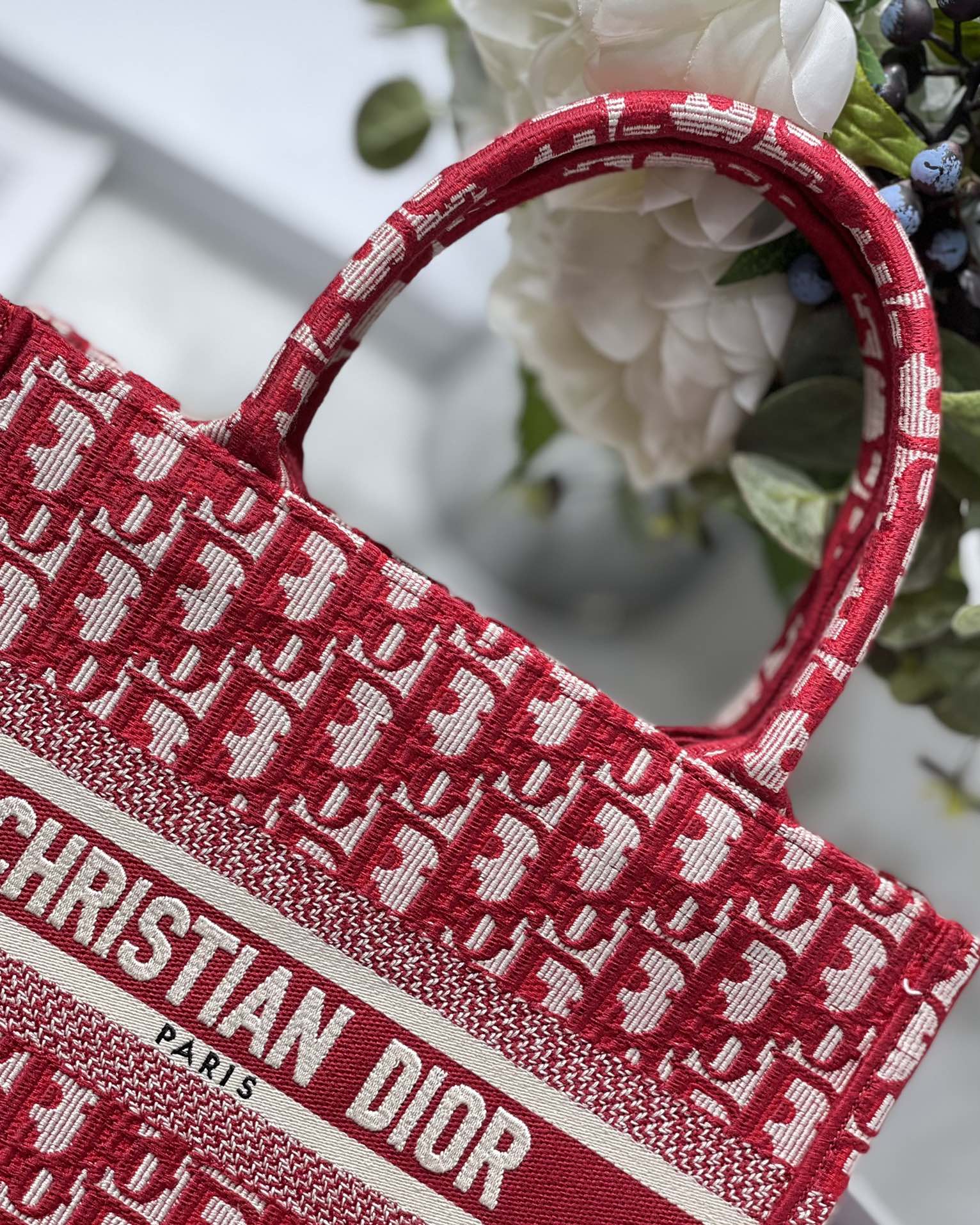DIOR TOTE Classic Red Embroidery