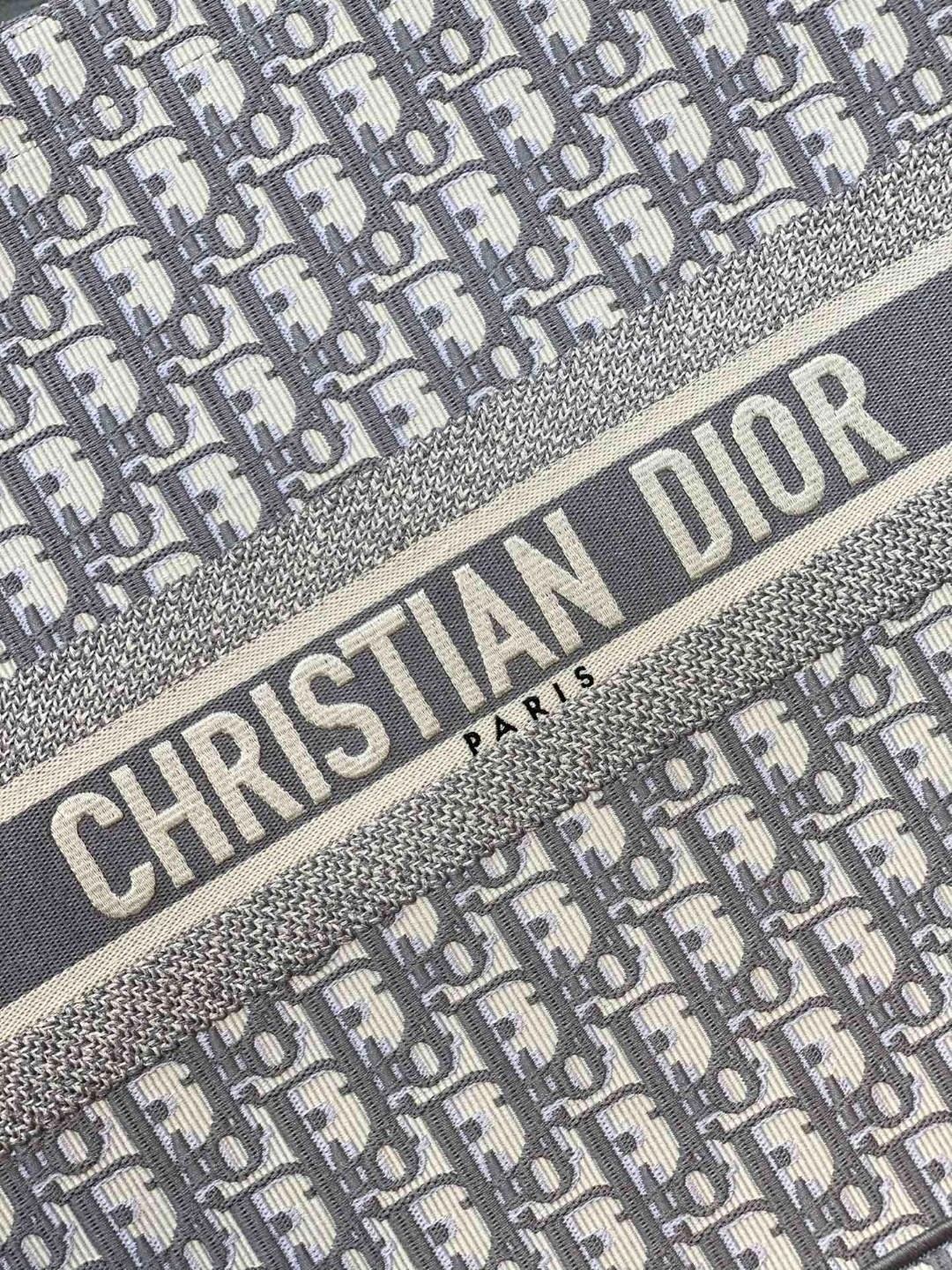 DIOR TOTE classic old flower embroidery