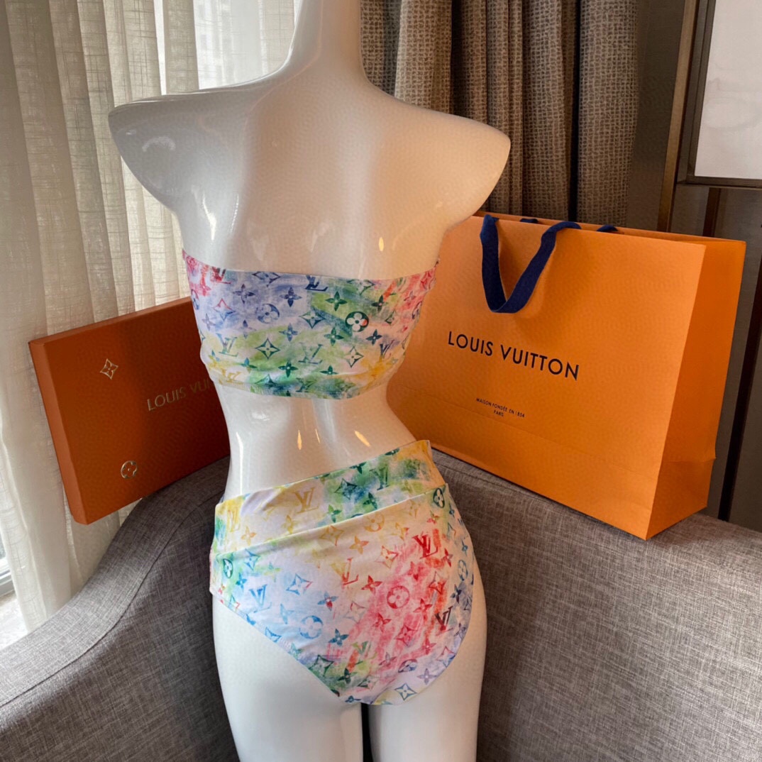 Louis Vuitton New Two-Piece Swimsuit Three-Piece Set