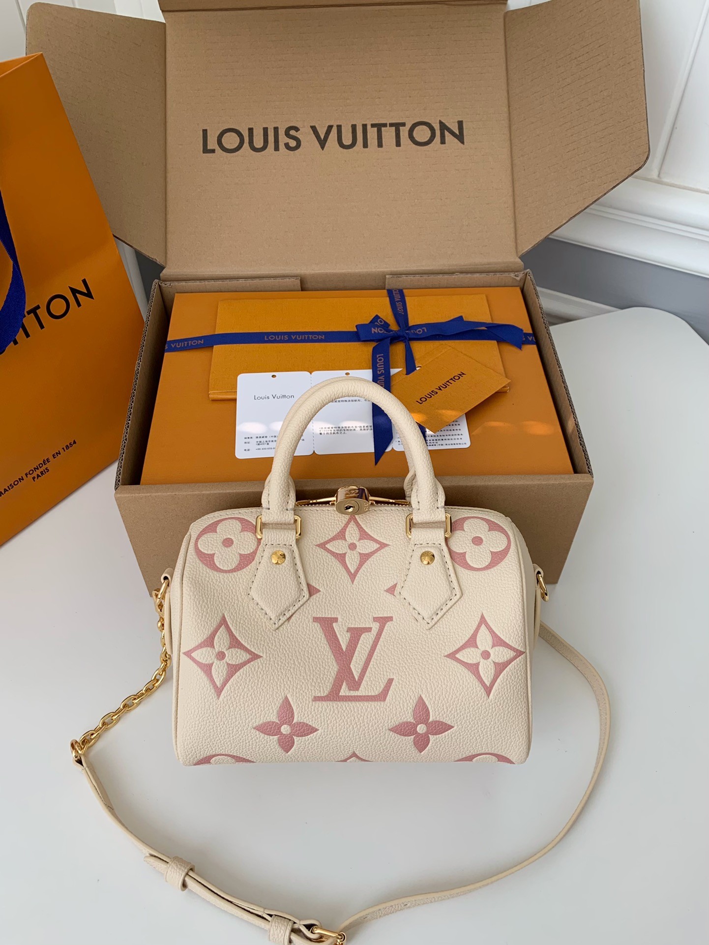 Louis Vuitton Speedy Bandoulière 20 M46397,Size:20.5*13.5*12cm