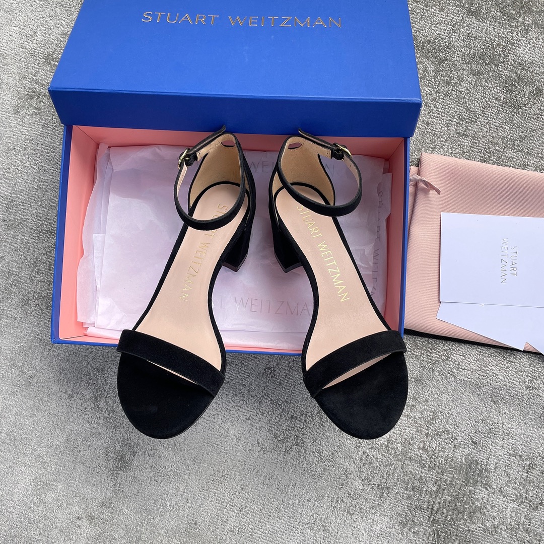 Stuar*t weitzma*n sandals