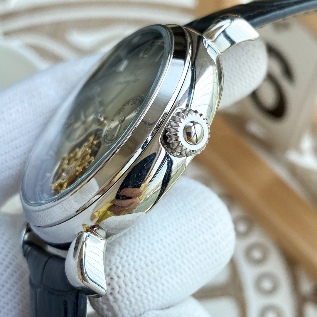 IWC- Fine men's watches Fully automatic mechanical movement, top 316 steel case and strap