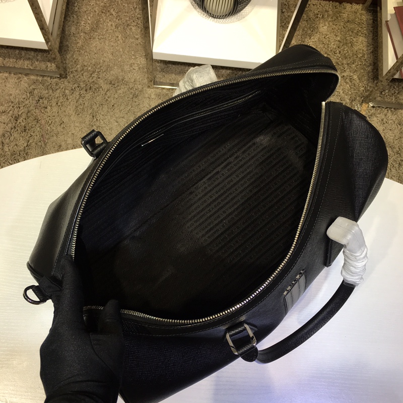 𝐏𝐑𝐀𝐃𝐀 New travel bag