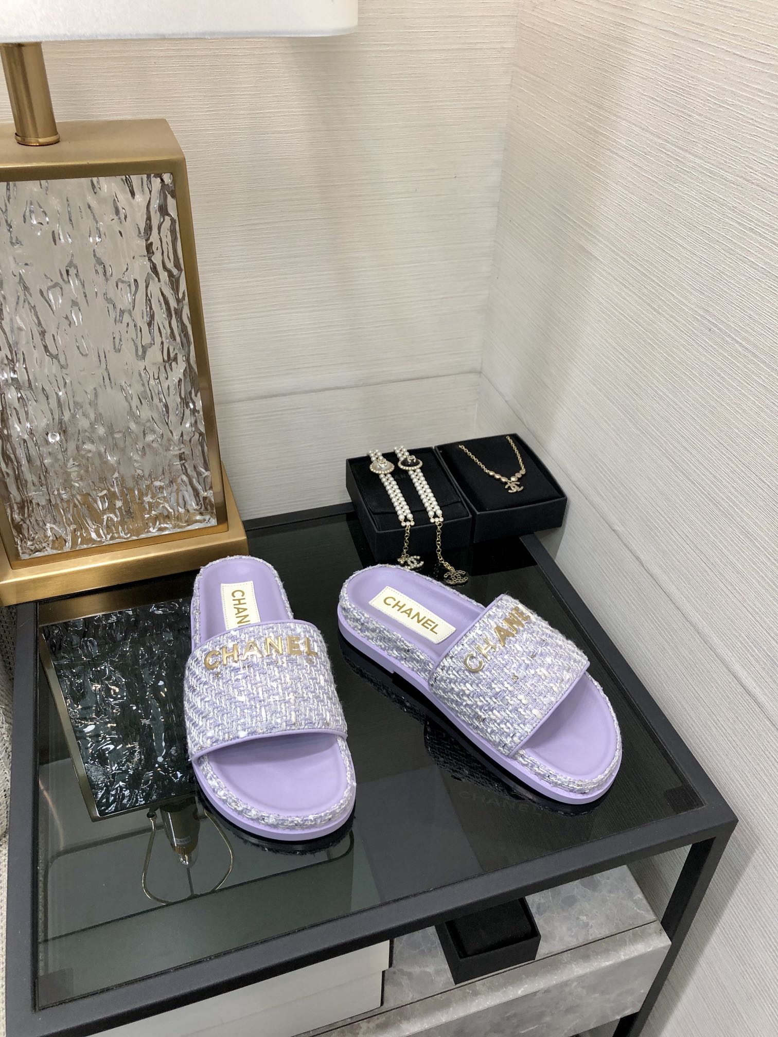 CHANEL 2022 early spring latest honey slippers fashion versatile series imported sheepskin cushioned feet