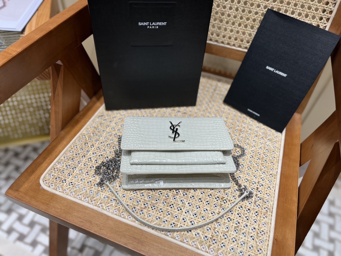 SAINT LAUREN #𝑺𝒖𝒏𝒔𝒆𝒕 𝑾𝒐𝒄#533026 original leather E.JD