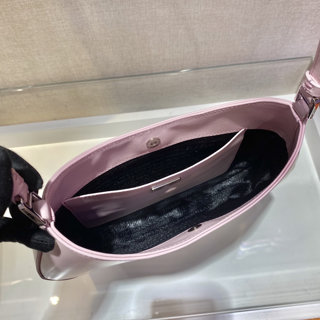 𝐏𝐑𝐀𝐃𝐀 New Underarm Bag 1BC499