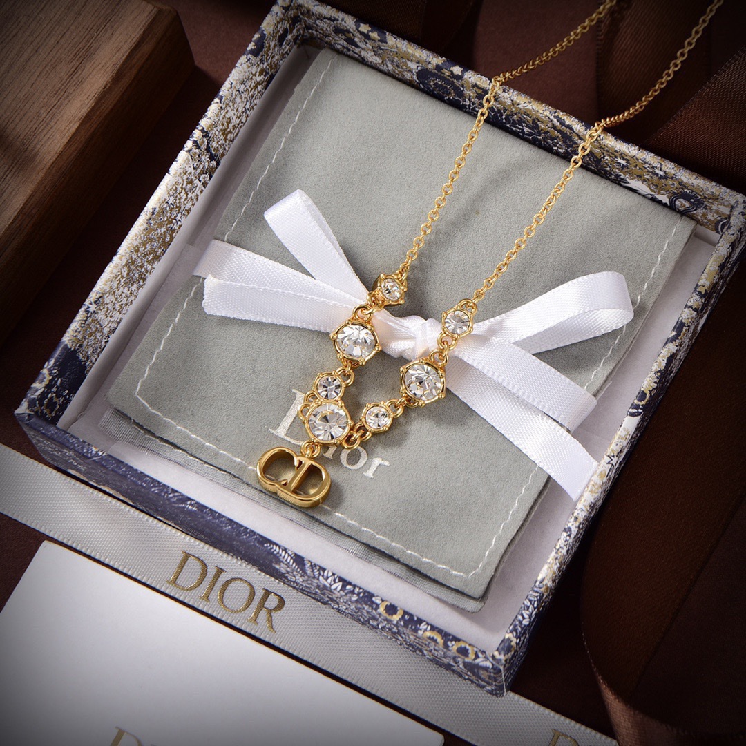 Dior necklace