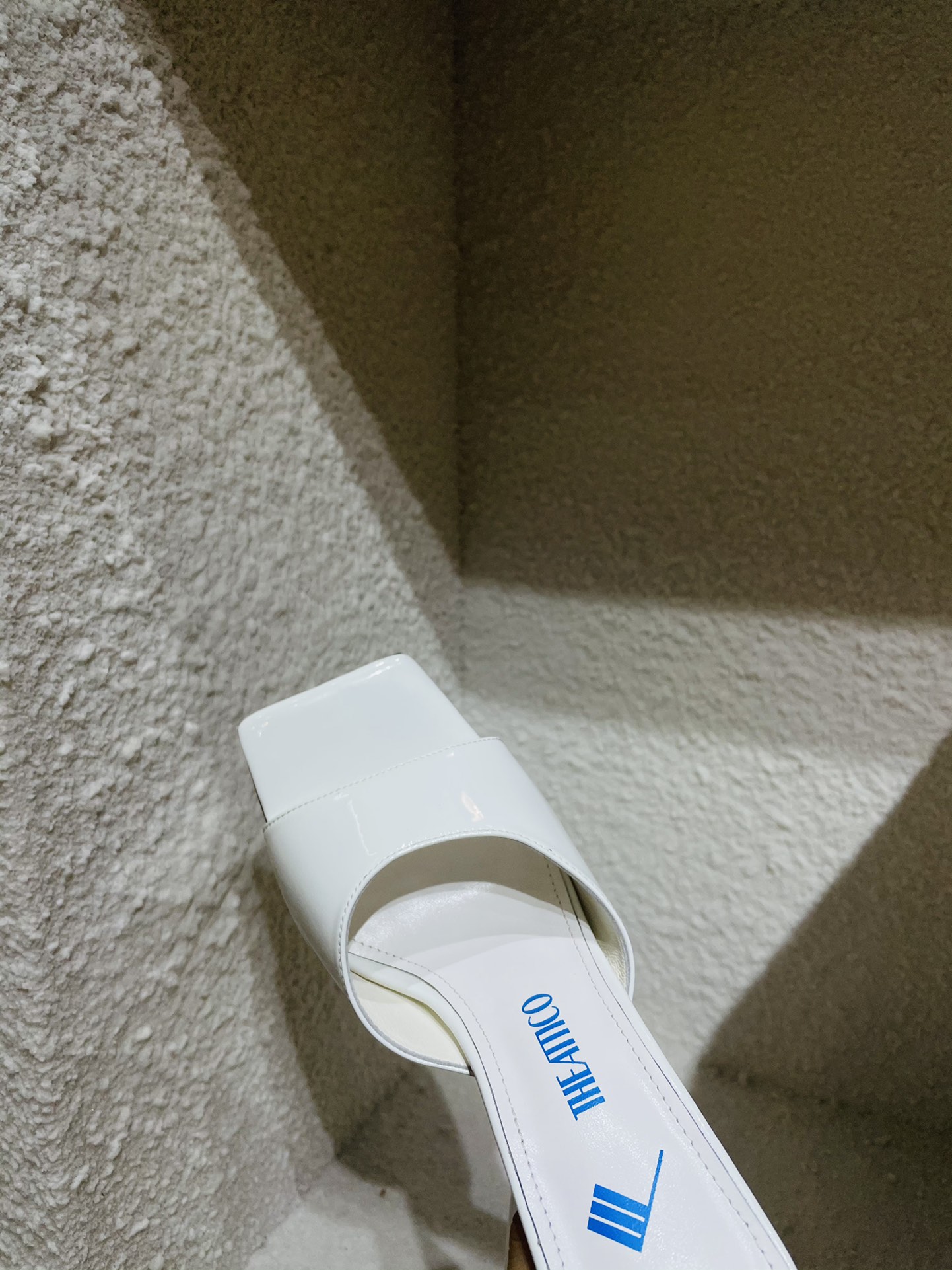 THE ATTICO | 𝟐𝟎𝟐𝟏/𝐒𝐒 𝐧𝐞𝐰 The attico triangle heel sandals lined with sheepskin leather genuine leather outsole