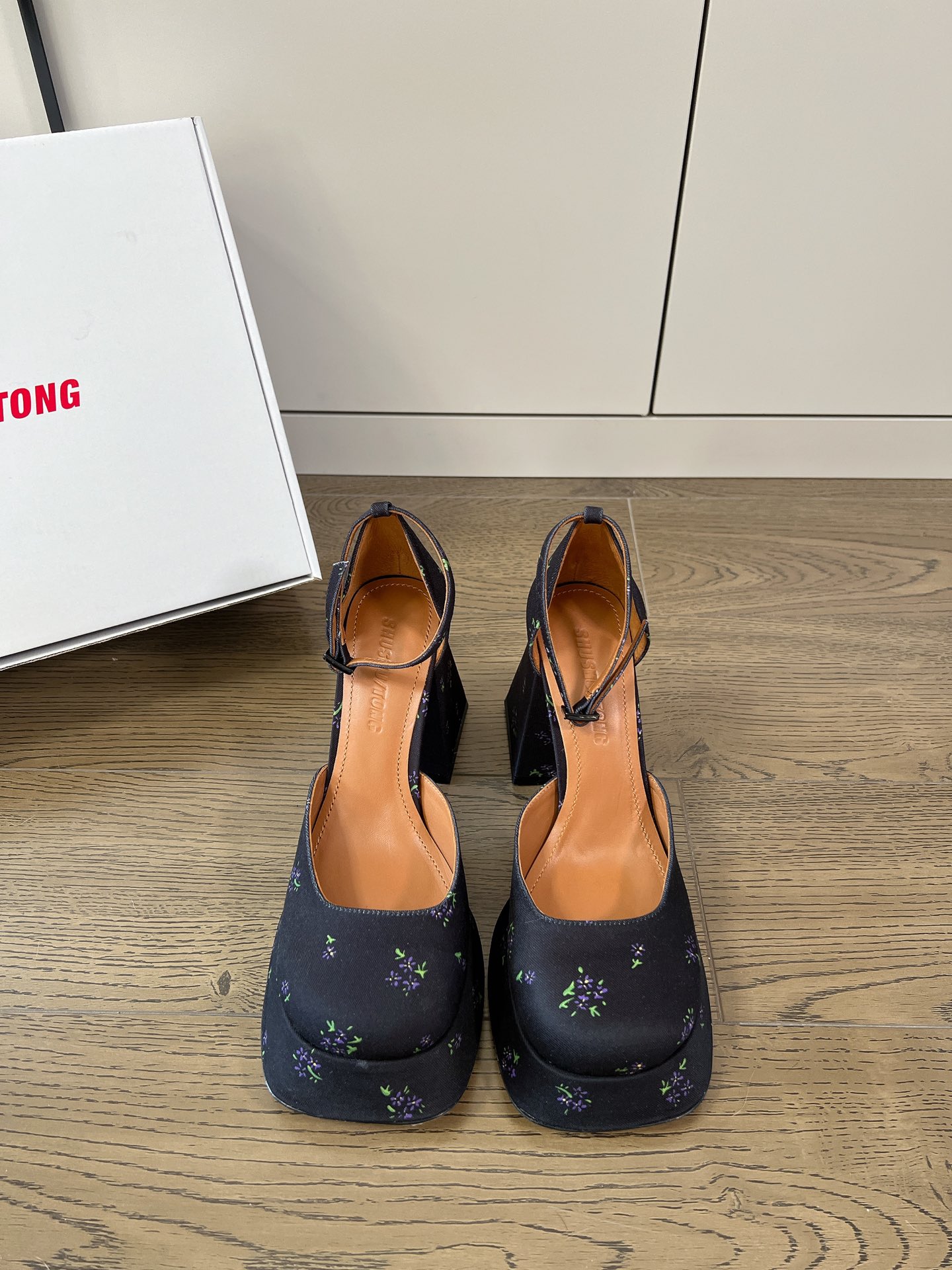 𝐒𝐇𝐔𝐒𝐇𝐔𝐓𝐎𝐍𝐆｜𝟐𝟎𝟐𝟑/𝐒𝐒 𝐧𝐞𝐰 Exclusive niche SHUSHU/TONG 23/thick bottom Mary Jane