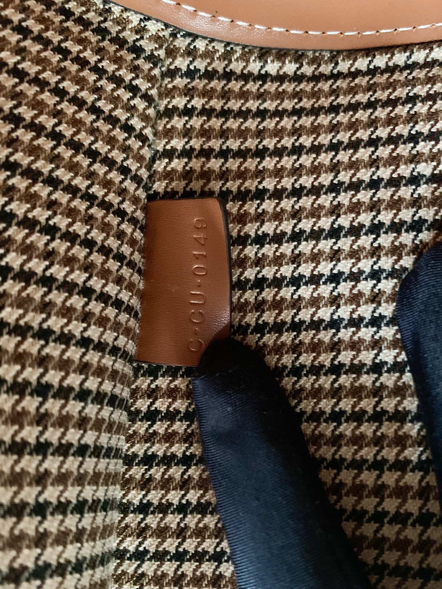 𝐂𝐞𝐥𝐢𝐧𝐞 BUCKET MAILL𝐂𝐞𝐥𝐢𝐧𝐞 BIG BAG NANO bucket bag in tweed and smooth calfskin