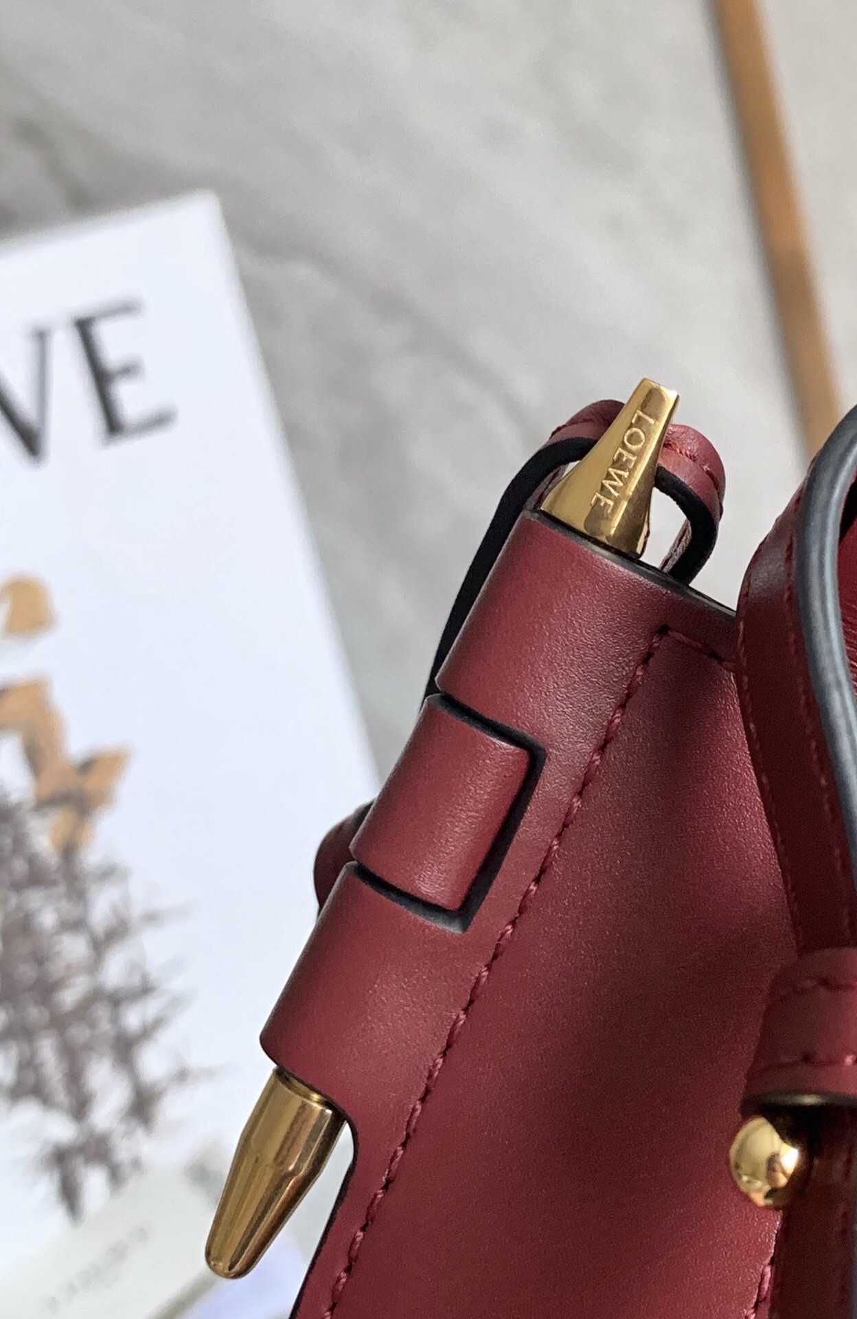 LOEWE Horseshoe flying saucer bag