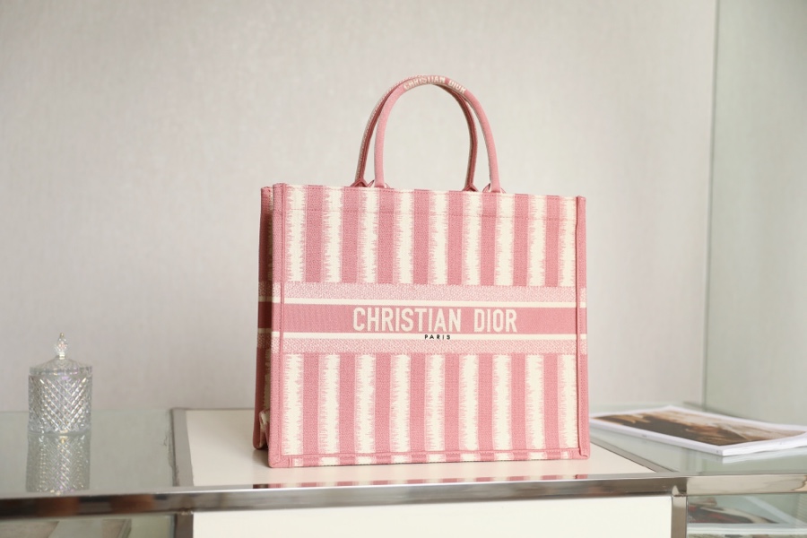 DIOR TOTE striped pink