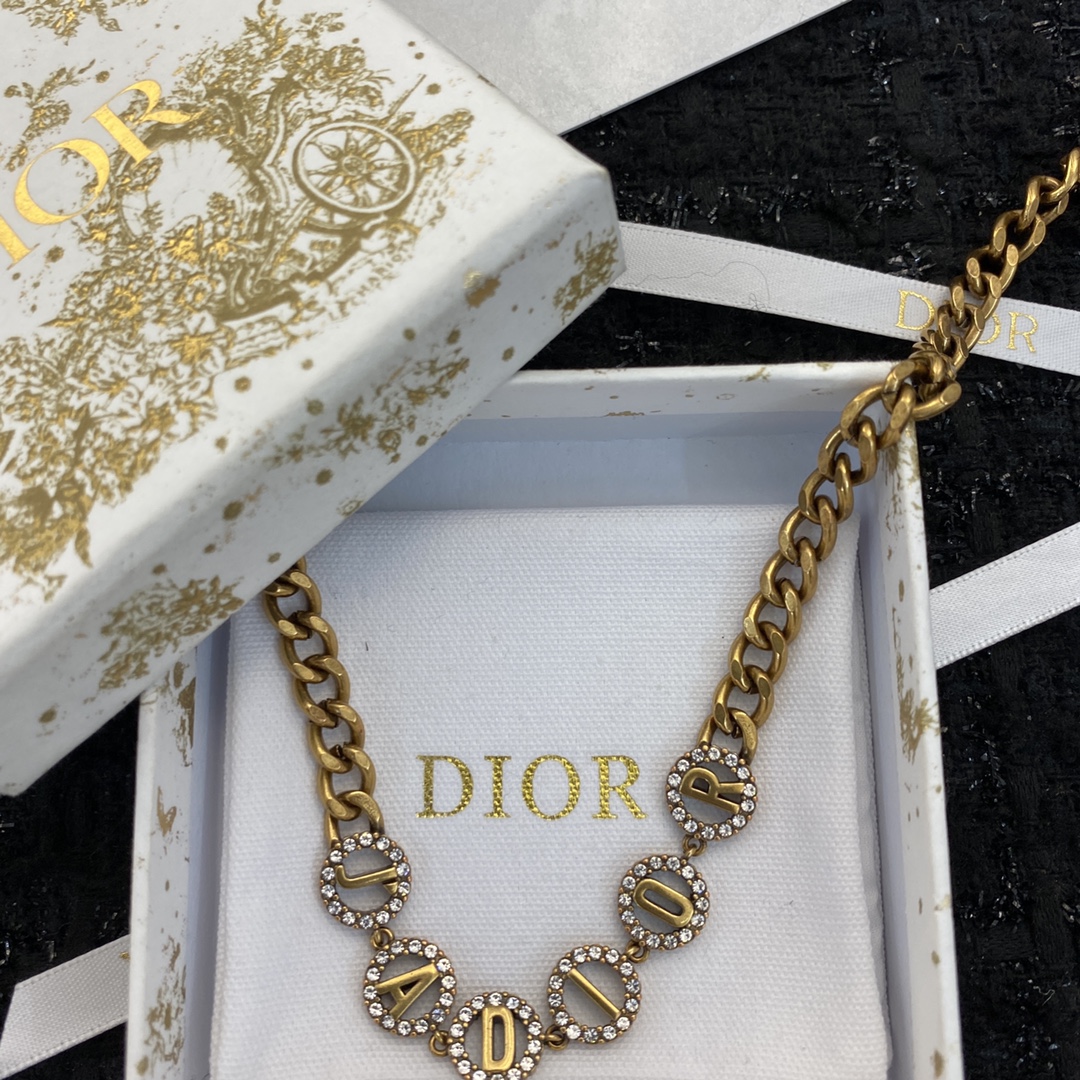Dior necklace
