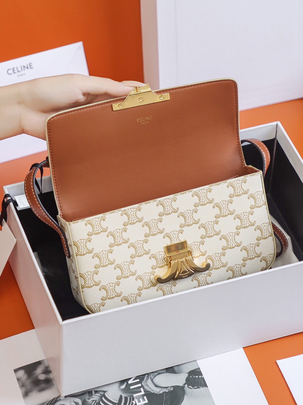 𝐂𝐞𝐥𝐢𝐧𝐞 𝙏𝙍𝙄𝙊𝙈𝙋𝙃𝙀 Arc de Triomphe #194142