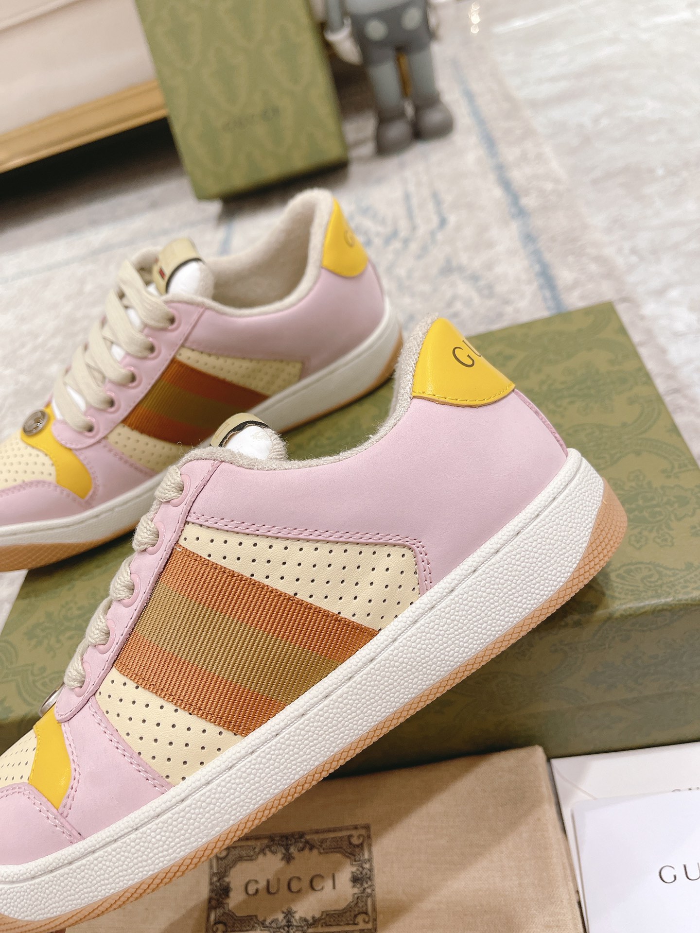 Gucci new upgraded small dirty shoes couple models