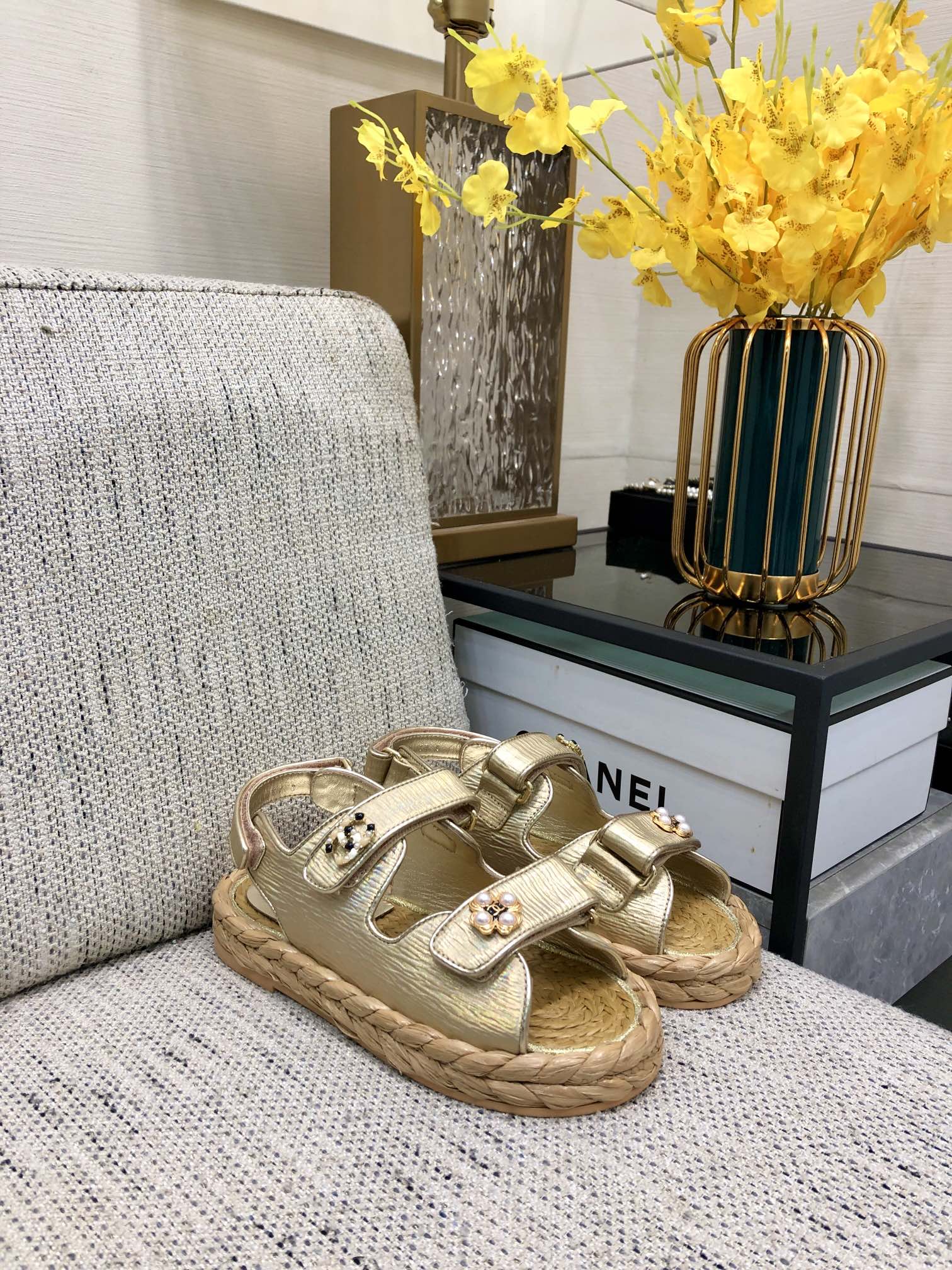 CHANEL 2023 spring and summer latest woven velcro sandals Japan imported woven materials