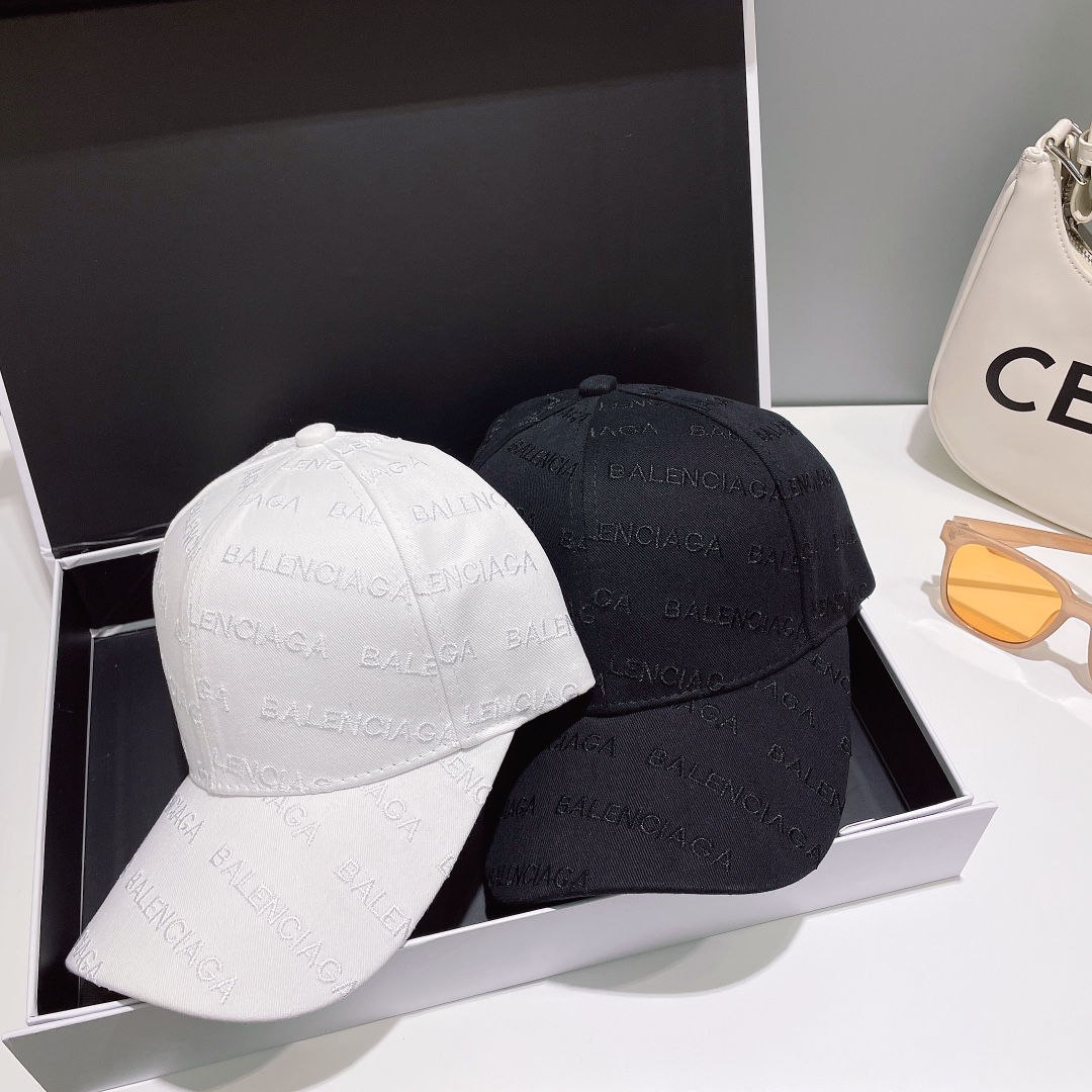 Balenciaga baseball cap