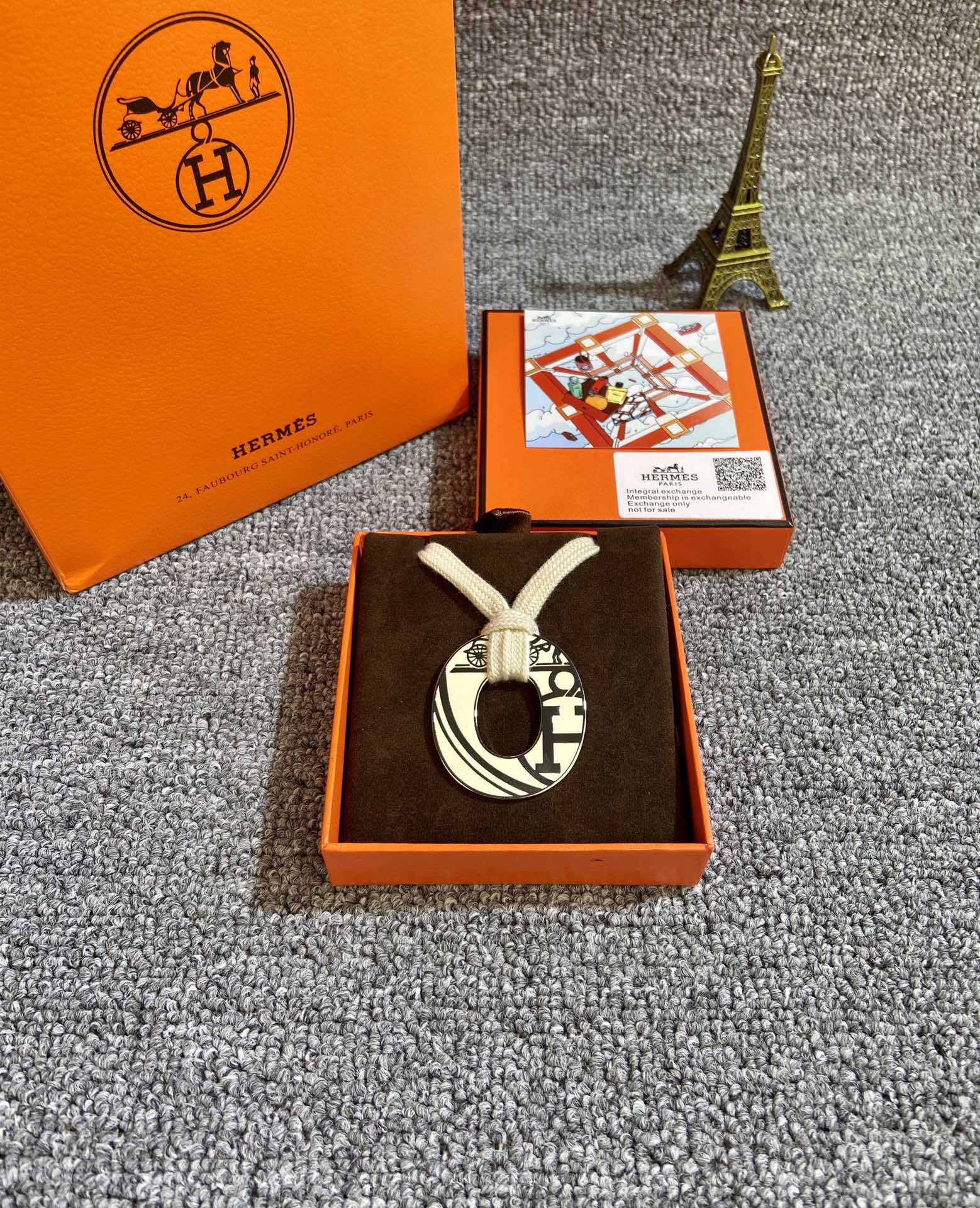 Hermes necklace
