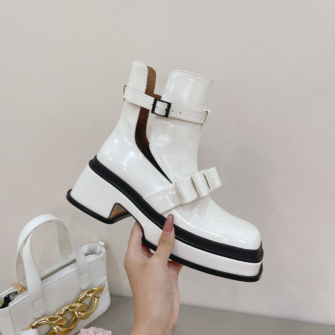 shushuton | 𝟐𝟎𝟐𝟏/𝐒𝐒 𝐧𝐞𝐰 2022 fall and winter runway show models, thick-soled square toe waterproof platform boots