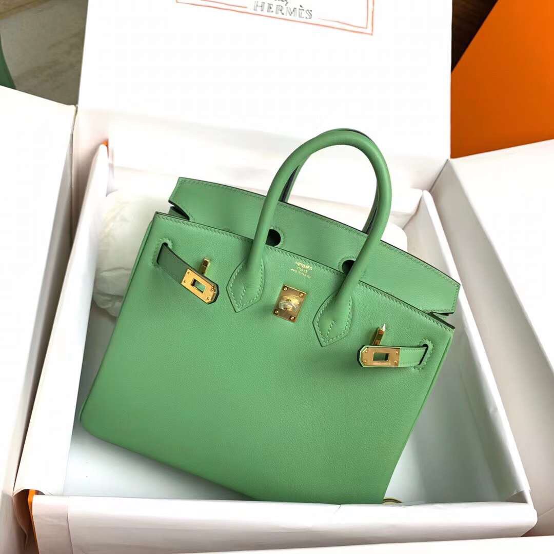 Birkin 25cm 3I Vert Criquet Avocado green 🥑 Gold buckle with silver clasp Original swift calfskin Beeswax thread handmade