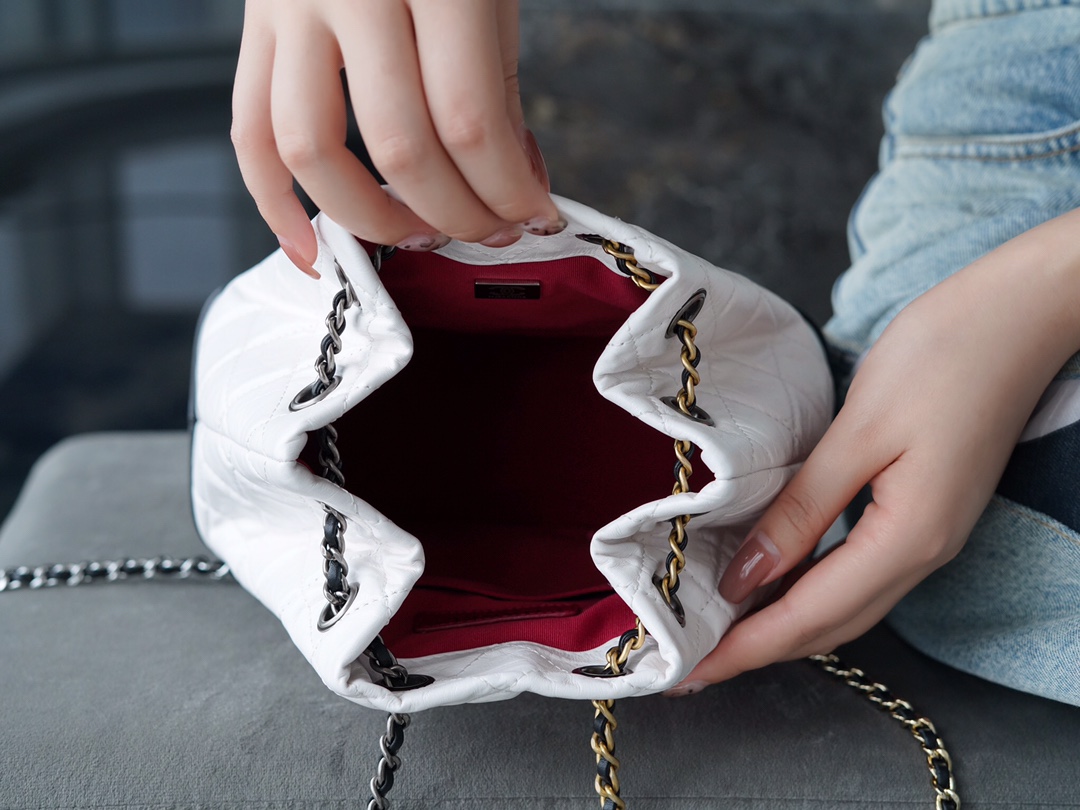 𝗖𝗵𝗮𝗻𝗲𝗹𝗚𝗮𝗯𝗿𝗶𝗲𝗹𝗲❥vagrancyBackpack Italy 🇮🇹 