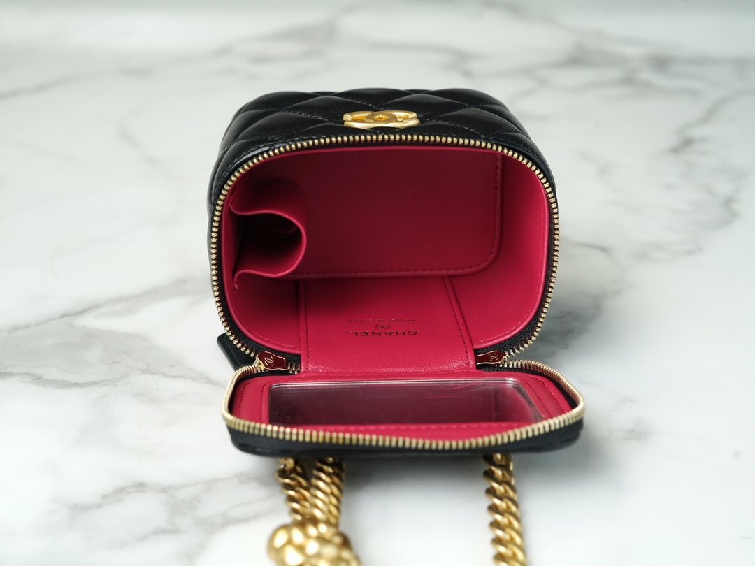 𝗖𝗛𝗔𝗡𝗘𝗟✦ 23s new spring/summer Camellia adjustable buckle small box