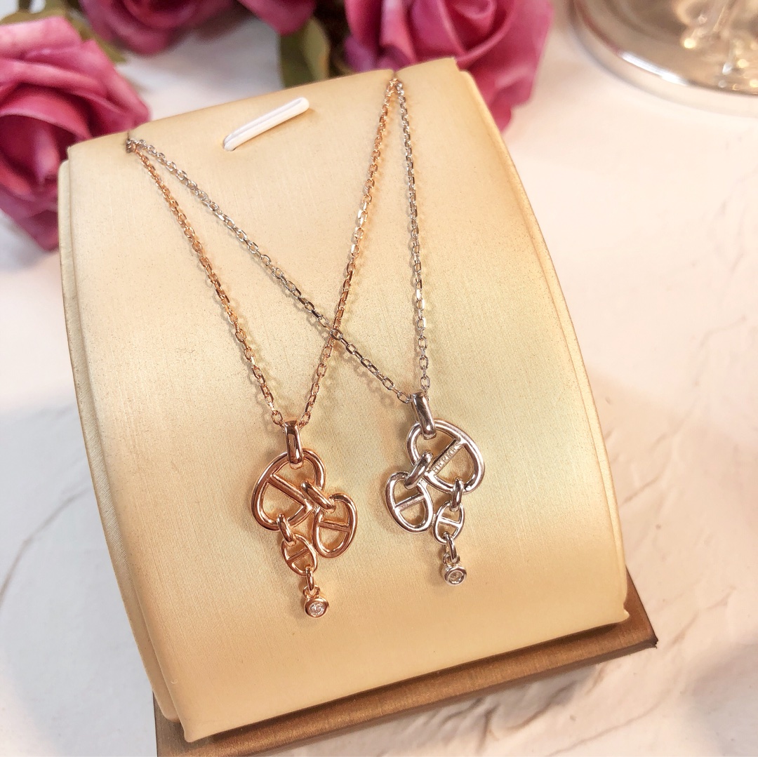Hermes necklace