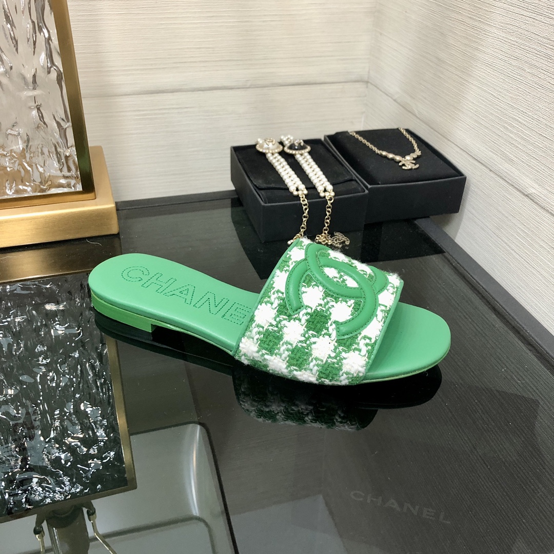 CHANEL 2023 spring and summer latest electric embroidery honey slippers Imported leather outsole