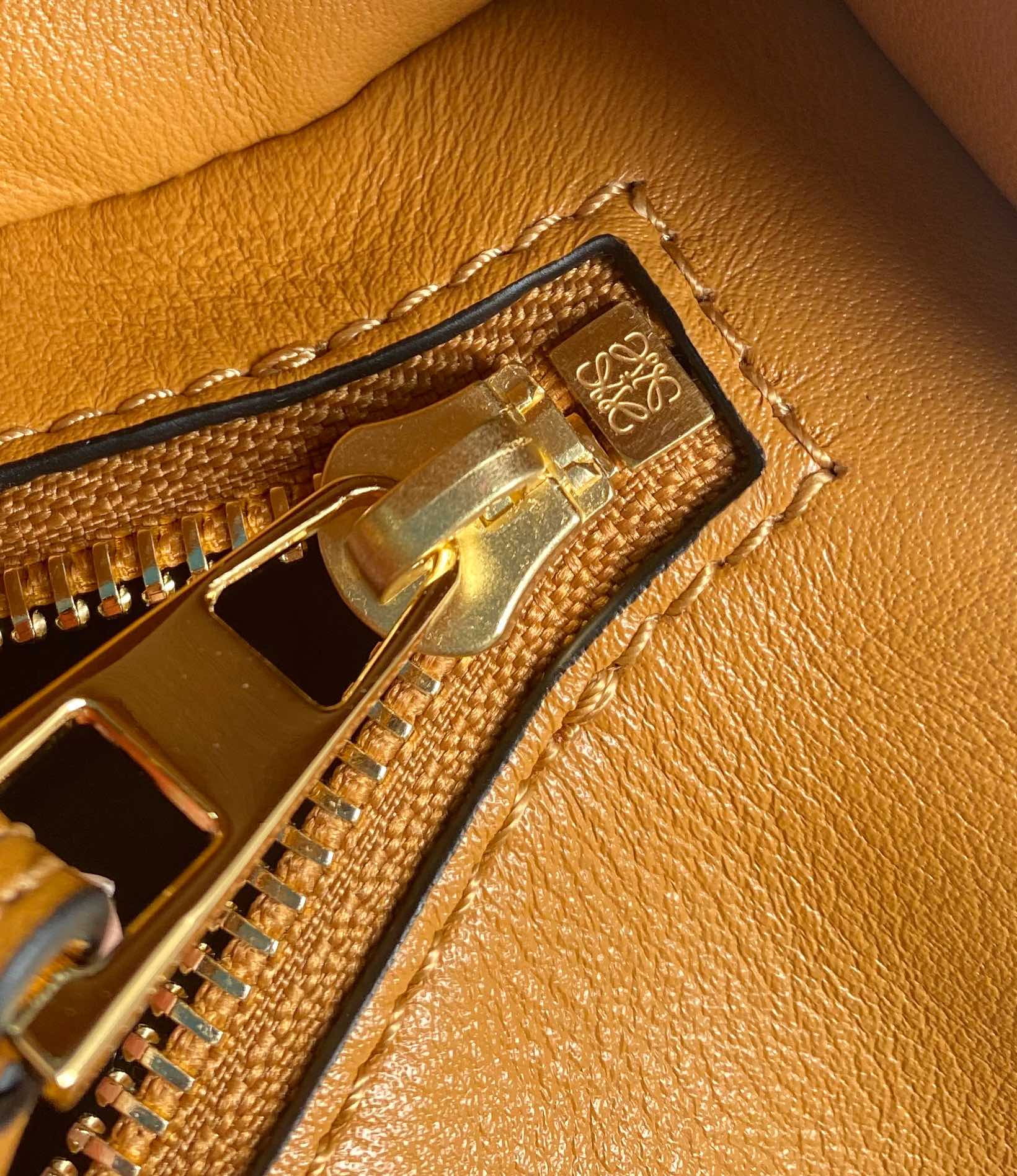 LOEWE Puzzle hobo underarm bag