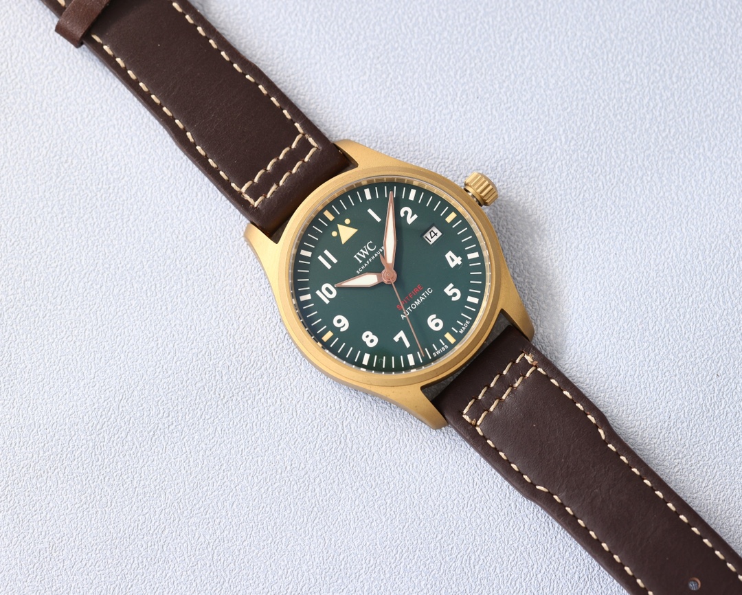 IWC- Spitfire Pilot's Watch Chronograph Movement: the powerful and stable Shanghai caliber 7750