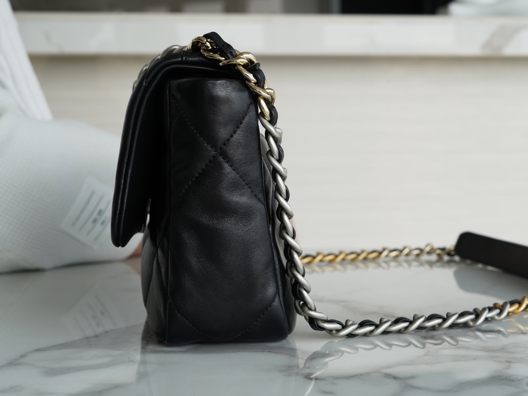 𝗖𝗛𝗔𝗡𝗘𝗟 ❶❾ 𝗕𝗔 𝗚 Original lambskin series ❥ Genuine leather ❥ Small ❥22c New version silver with accessories Black